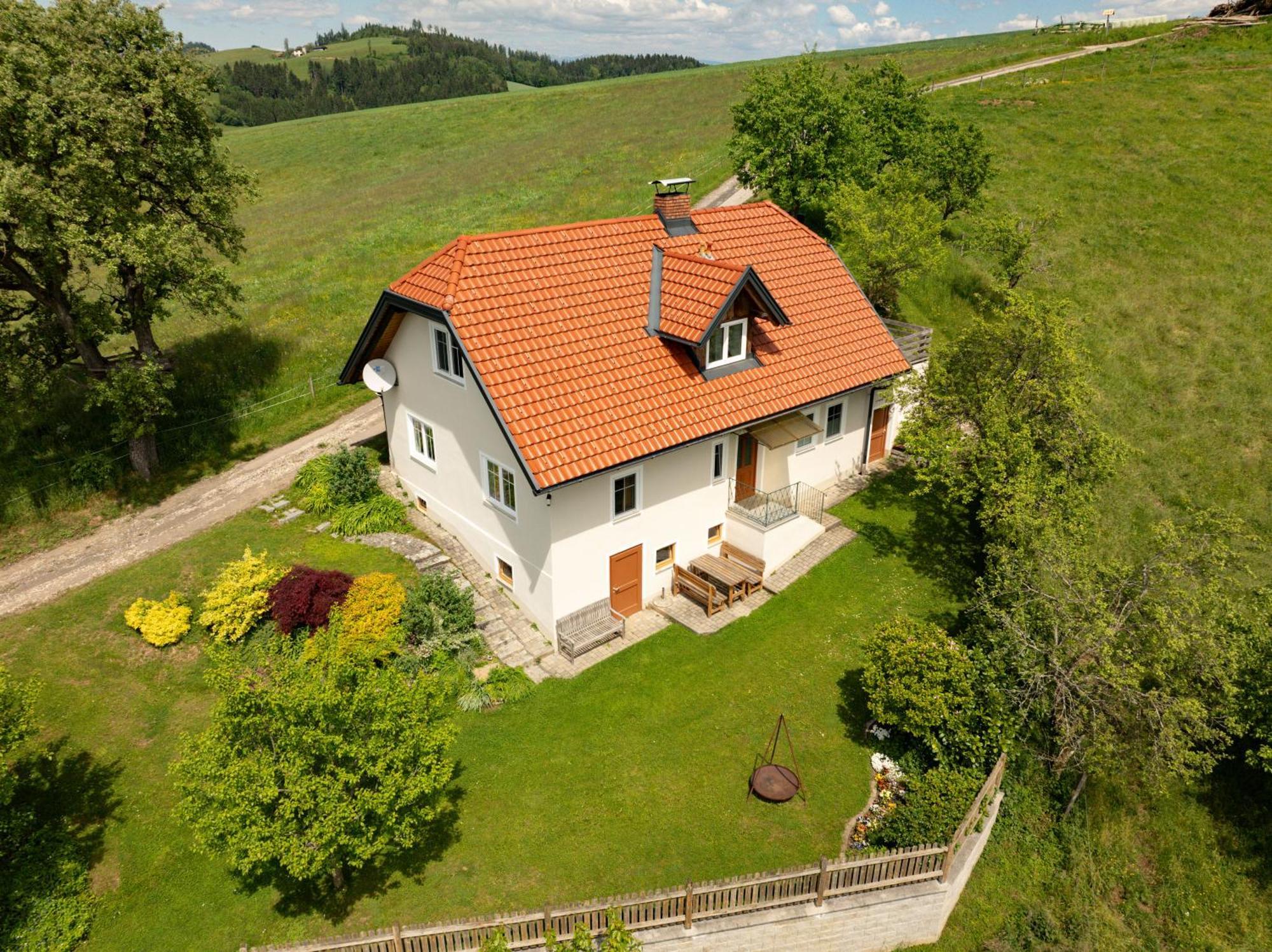 Ferienhaus Nuova Via Griffen Extérieur photo